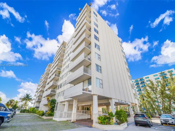 7545 E Treasure Dr APT 5B, North Bay Village, FL 33141