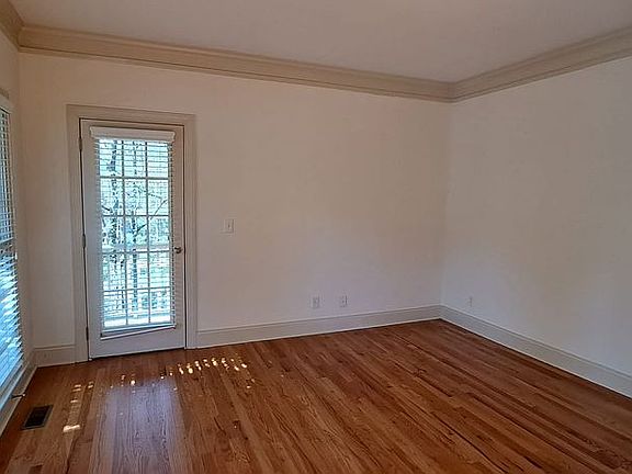 Office w/side door entrance