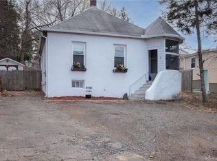 6 White Oak Ave, Plainville, CT 06062