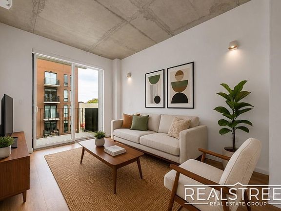 3rd image of 87 George St #3D