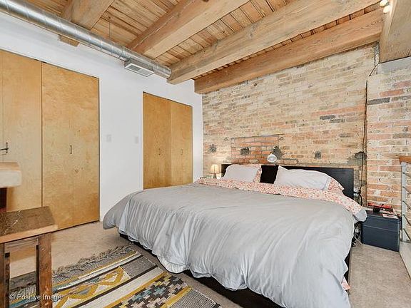 4th image of 2111 W Churchill St APT 0101