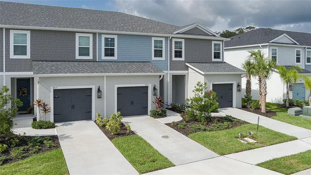 3 bed, 2.5 bath, 1822 sqft, $2,500 — Photo 1