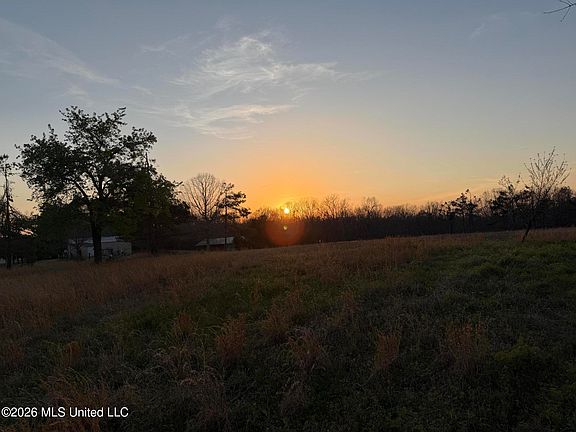 3rd image of Potts Camp Rd