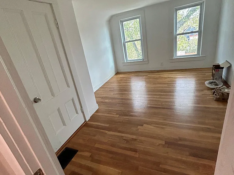 83 Flint St #2 — Photo 36