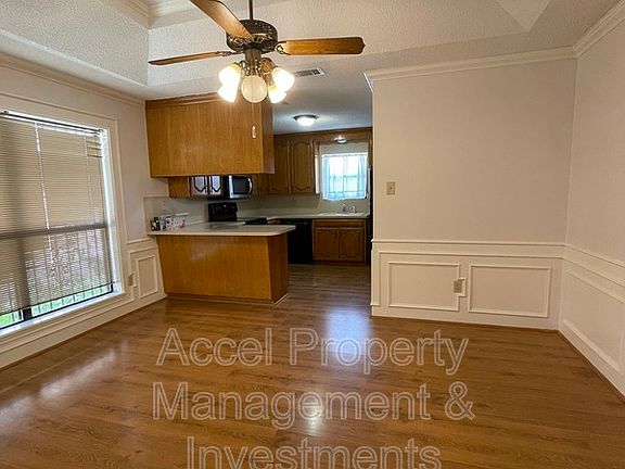3rd image of 517 Canary Ave
