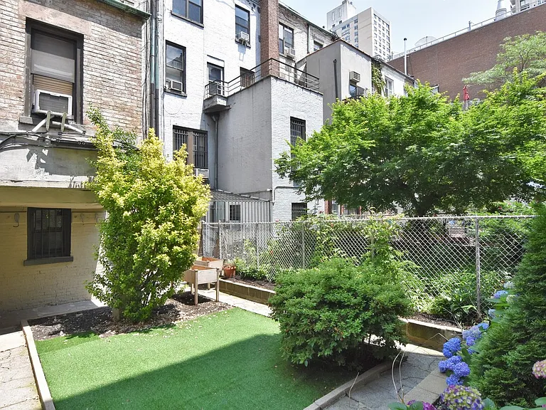 144 W 92nd St #1B — Photo 8