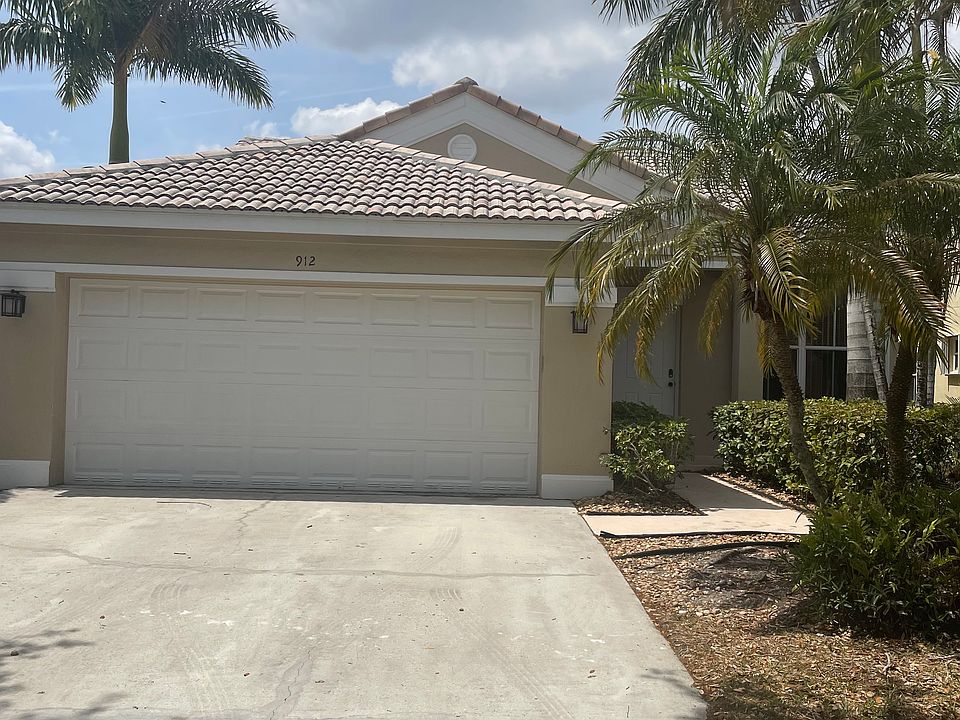 1st image of 912 Savannah Falls Dr #912
