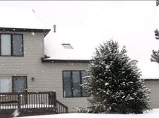 3259 Del Mar Dr, Stow, OH 44224