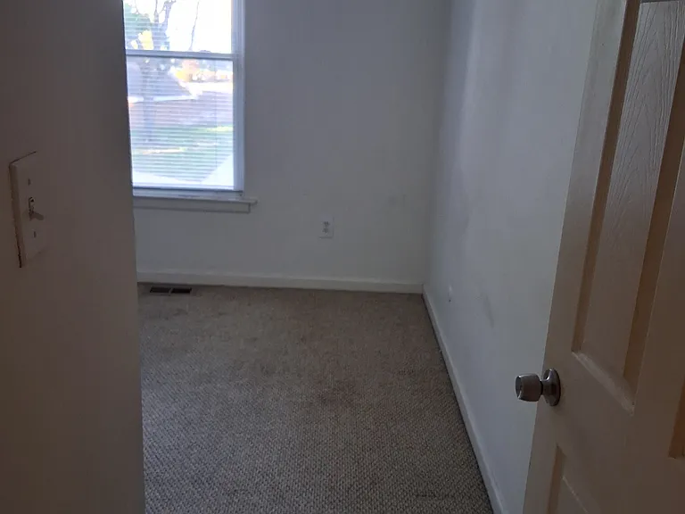 1050 Harbour Dr #1050 — Photo 8