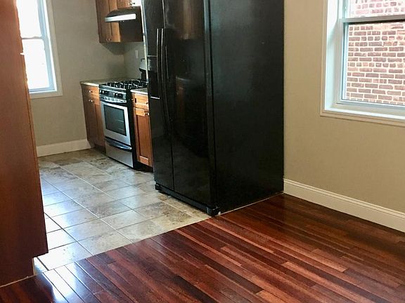 4th image of 2309 Esplanade Ave #2