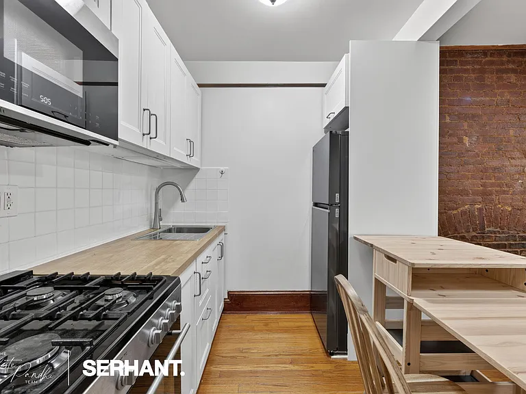 528 W 143rd St #1 — Photo 7
