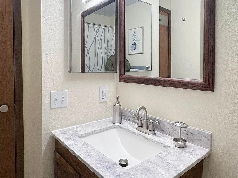 380 E 11th Ave #124 — Photo 22