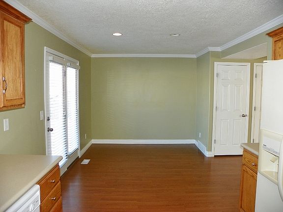 5th image of 3226 W Davencourt Cir