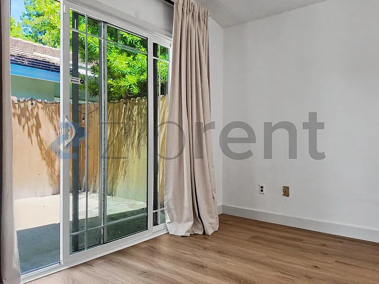 691 Cutting Way — Photo 35
