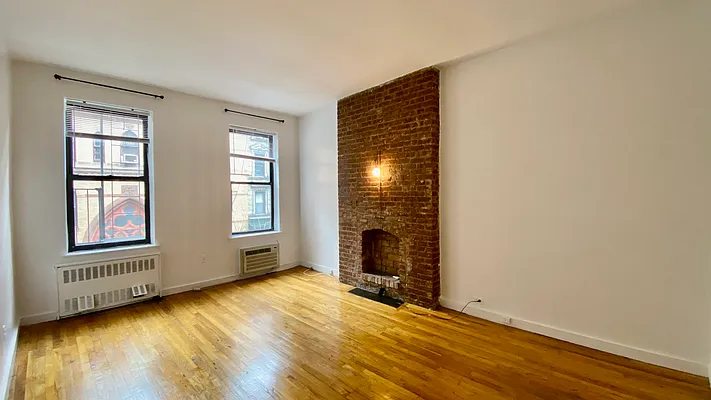 Rented by Douglas Elliman | media 10