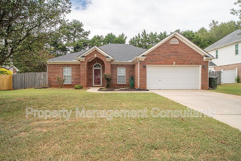1st image of 216 Horseshoe Bnd N
