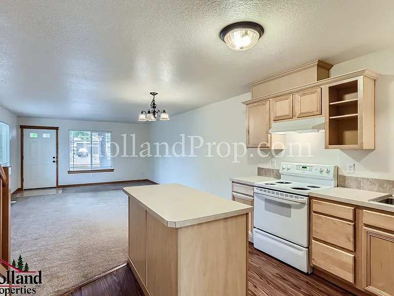 6547 SE Woodstock Blvd — Photo 9