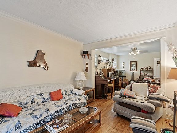 2nd image of 1026 Gunderson Ave