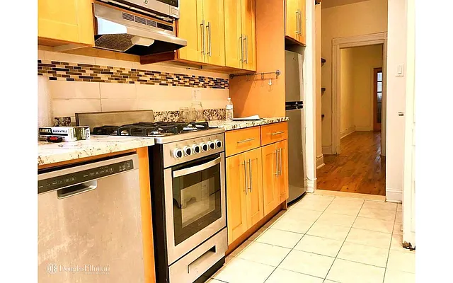 Rented by Douglas Elliman | media 33