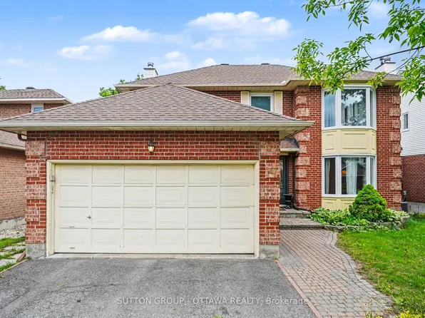 57 Constable St, Ottawa, ON K2J 3E9