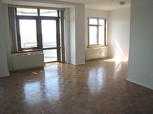 Sold by Corcoran | media 21