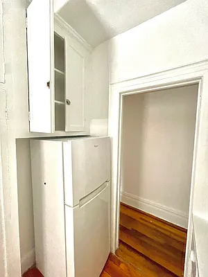 Rented by Pear NYC LLC | media 23