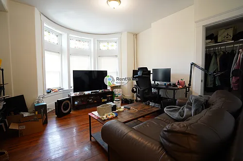 77 Brighton Ave Photo 1