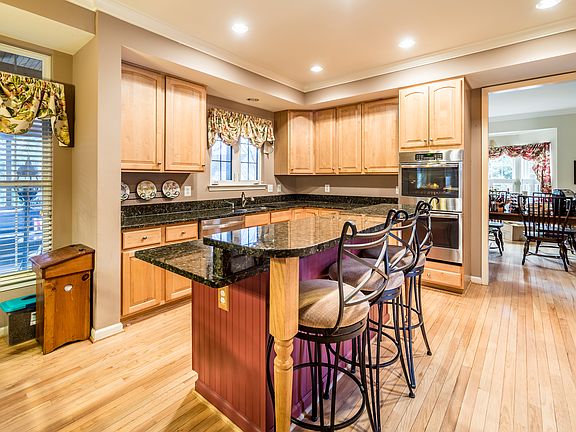 3rd image of 21163 Bozman Ct