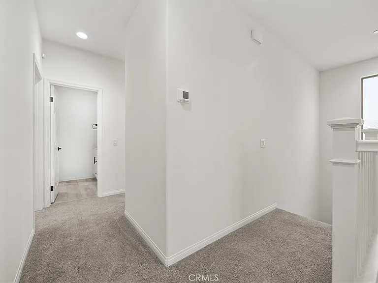 27448 Pioneer Ct — Photo 38