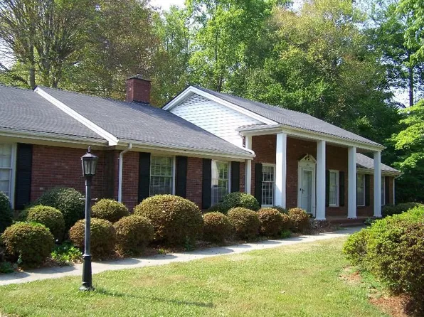 263 Magnolia Ave, Mocksville, NC 27028