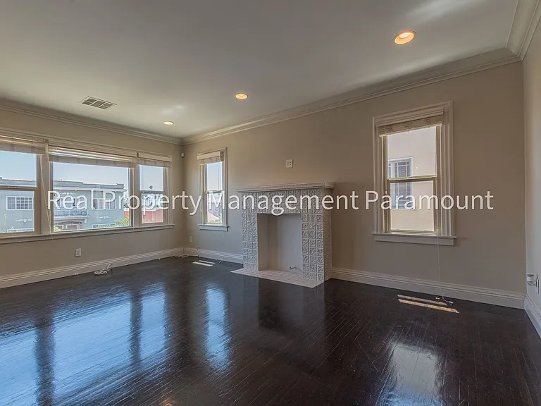 1925 South Harcourt Avenue, — Photo 4