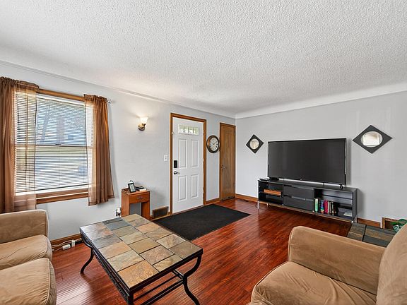 5th image of 3700 Aldrich Ave N