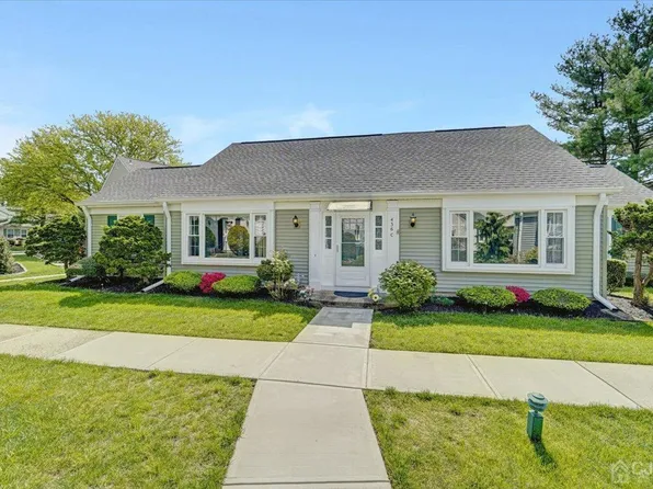 436 Newport Way #C, Monroe Township, NJ 08831