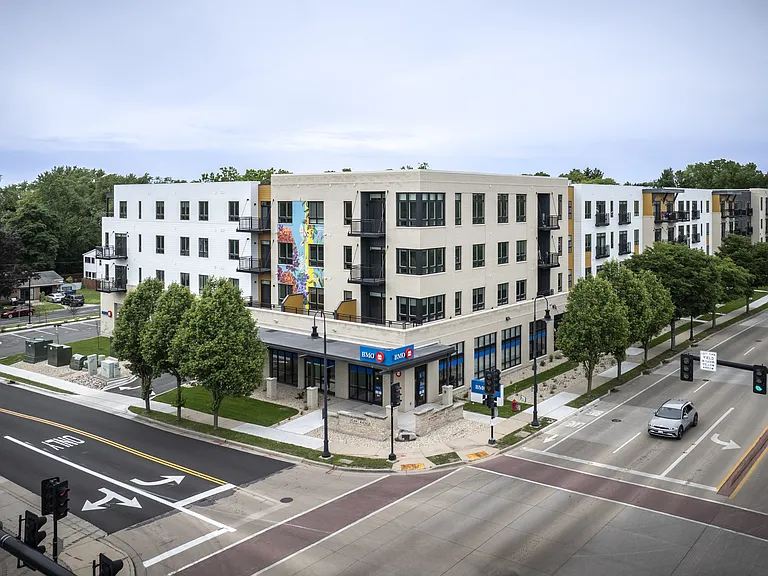Bloom Monona Apartments — Photo 3