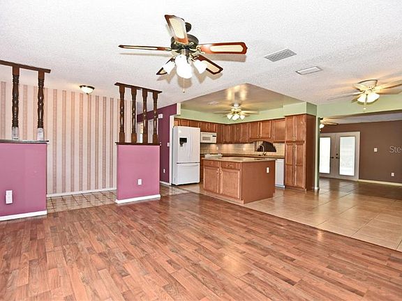 5th image of 822 Okaloosa Ave