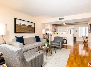 1154 N Sycamore Ave APT 3, Los Angeles, CA 90038