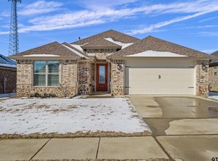 220 Patience Ave, Lindale, TX 75771