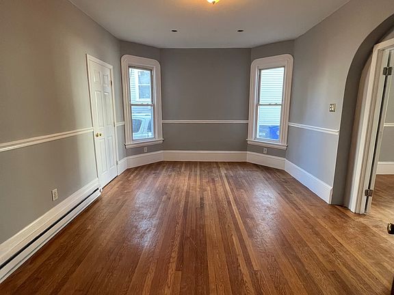 4th image of 74 Bloomingdale St #1
