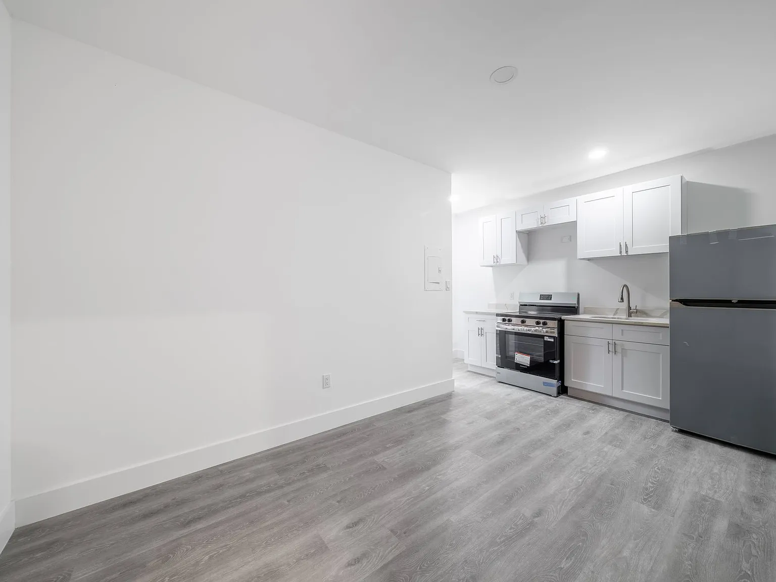 1003 Newly renovated 1/1 in Little Havana, near Brickell & Downtown! — Photo 1