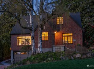 3332 43rd Ave NE, Seattle, WA 98105