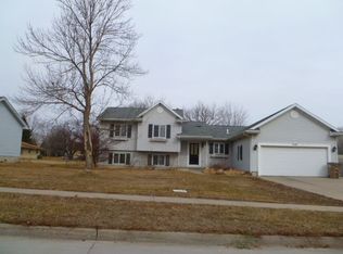 5140 Orchard Dr, Pleasant Hill, IA 50327