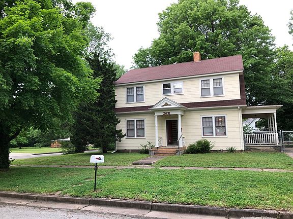 2nd image of 2631 Corning Ave