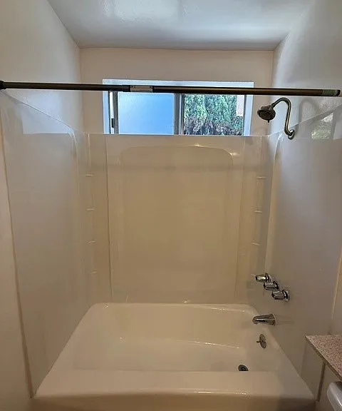 10856 Rose Ave #104 — Photo 17