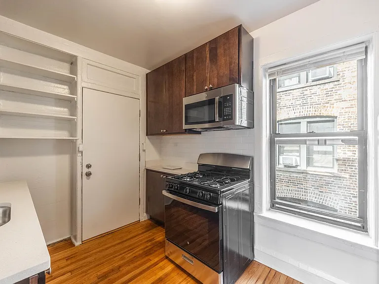 2712 N Spaulding Ave #2714-2I — Photo 6