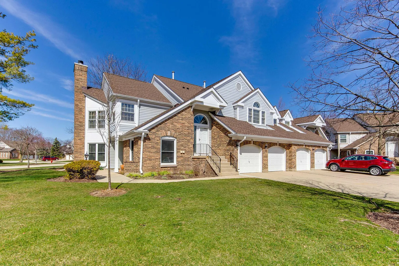 262 Willow Pkwy photo 1