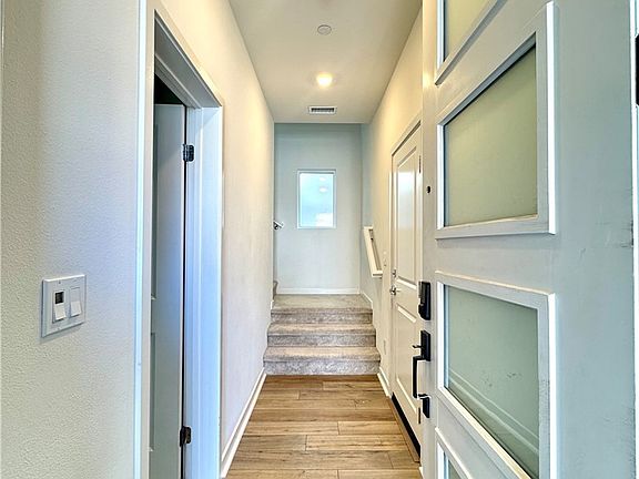3rd image of 4422 S Bryant Paseo