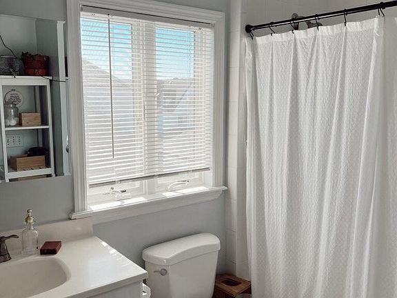 4th image of 185 Beach 117th St #3