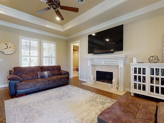 4th image of 7790 Deerchase Dr
