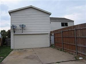 3rd image of 1118 Melissa Ln