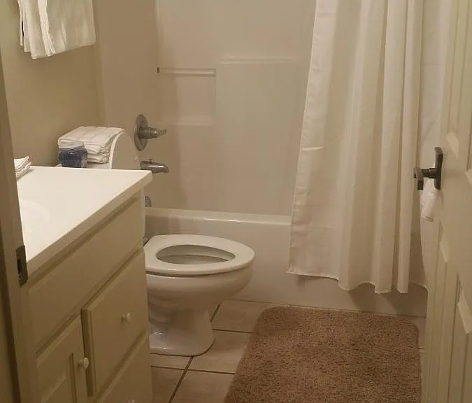 913 Prestwood Dr #E — Photo 4